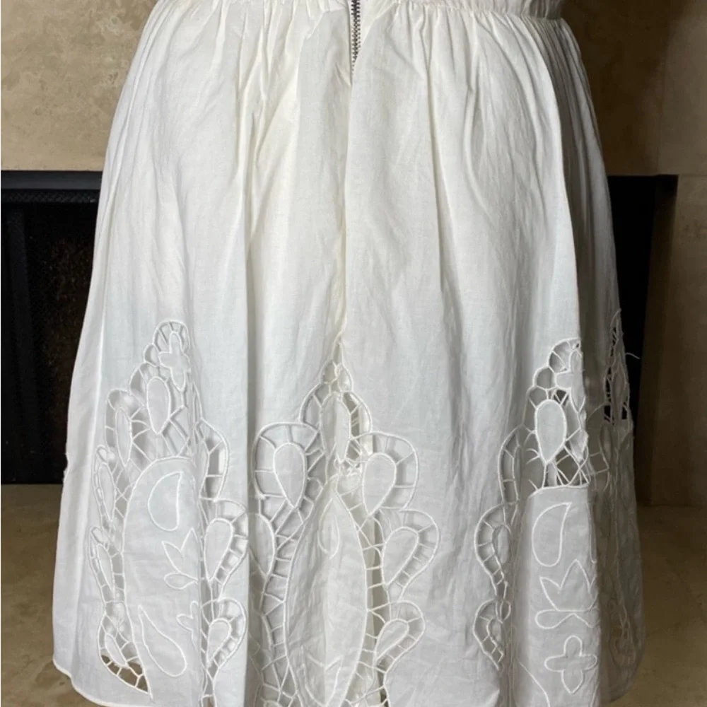 Alice + Olivia White Embroidered Cotton Dress size 8 - Picture 8 of 9
